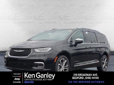 2026 Chrysler Pacifica in Bedford, OH 44146