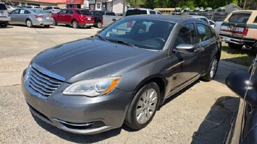 2012 Chrysler 200 in Cartersville, GA 30120