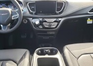 2026 Chrysler Pacifica in Bedford, OH 44146 - 18119791 8