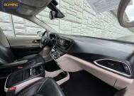 2017 Chrysler Pacifica in Decatur, GA 30032 - 18119805 21