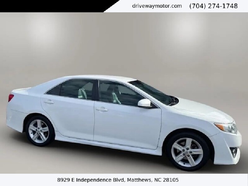 2013 Toyota Camry in Matthews, NC 28105 - 18120397