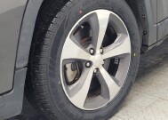 2019 Jeep Cherokee in Memphis, TN 38115 - 18120567 31