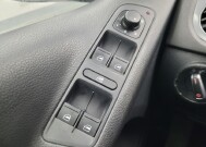 2015 Volkswagen Tiguan in Indianapolis, IN 46222 - 18120733 27