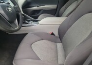 2018 Toyota Camry in Lakeland, FL 33815 - 18121616 17