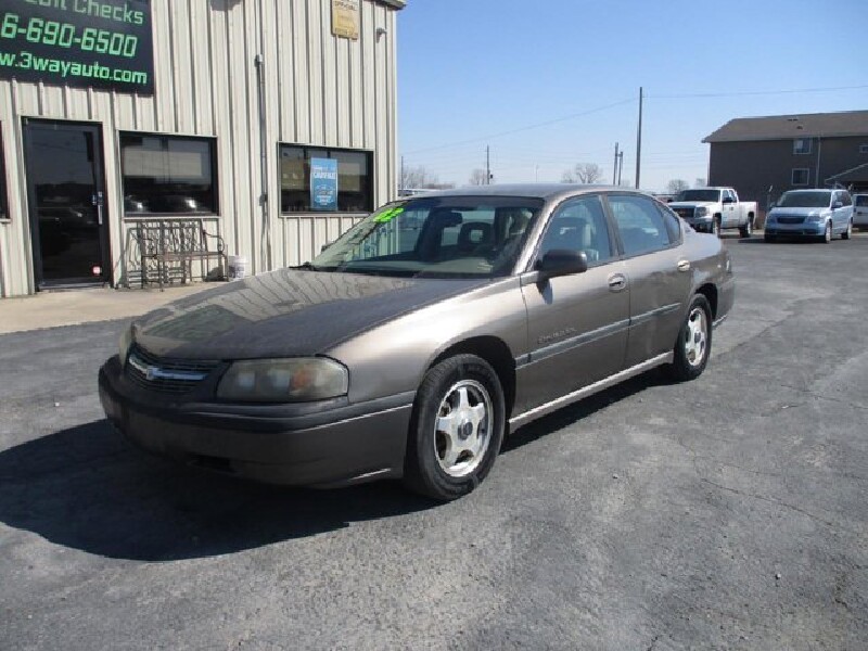 2002 Chevrolet Impala in Oak Grove, MO 64075 - 18122411