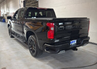 2024 Chevrolet Silverado 1500 in Burlington, WI 53105 - 18122916 3