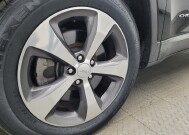 2019 Jeep Cherokee in Gainesville, FL 32609 - 18122998 31