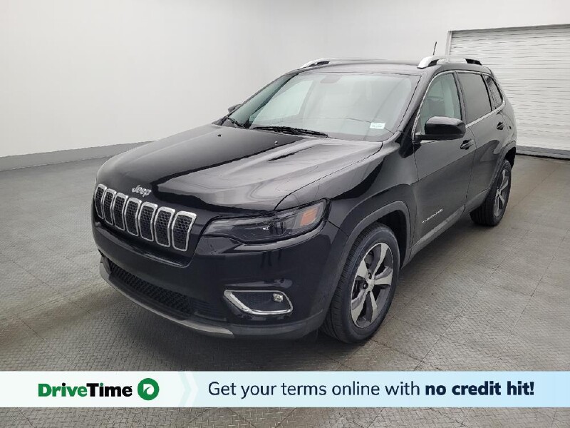 2019 Jeep Cherokee in Gainesville, FL 32609 - 18122998