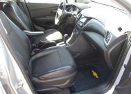2018 Chevrolet Trax in Oak Grove, MO 64075 - 18123502 10