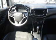 2018 Chevrolet Trax in Oak Grove, MO 64075 - 18123502 12