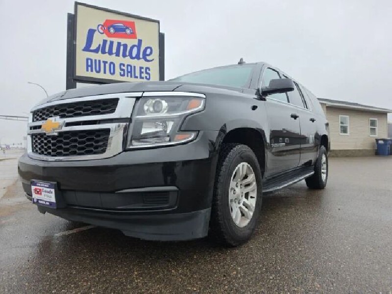 2019 Chevrolet Suburban in Wadena, MN 56482 - 18123516