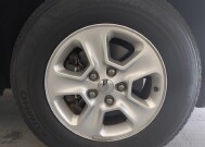 2017 Jeep Grand Cherokee in Tampa, FL 33612 - 18123888 31