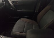 2018 Toyota Corolla in Clearwater, FL 33764 - 18124340 17