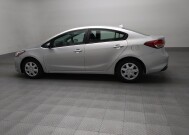 2017 Kia Forte in El Paso, TX 79907 - 18125056 3