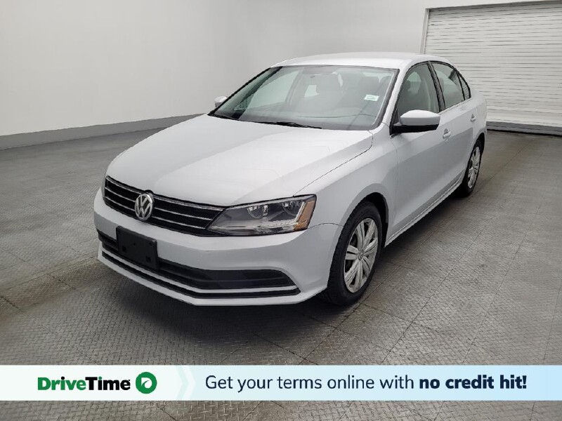 2017 Volkswagen Jetta in Lauderdale Lakes, FL 33313 - 18125193