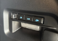 2025 Ford Explorer in Burlington, WI 53105 - 18125999 22