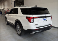 2025 Ford Explorer in Burlington, WI 53105 - 18125999 3