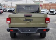 2026 Jeep Gladiator in Bedford, OH 44146 - 18126600 4