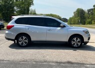 2017 Nissan Pathfinder in Flowery Branch, GA 30542 - 18127146 3