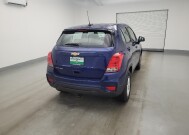 2017 Chevrolet Trax in Miamisburg, OH 45342 - 18127336 7