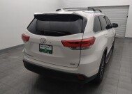 2019 Toyota Highlander in Tyler, TX 75701 - 18127665 7
