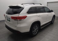 2019 Toyota Highlander in Tyler, TX 75701 - 18127665 9