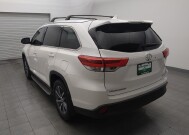 2019 Toyota Highlander in Tyler, TX 75701 - 18127665 5