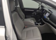 2019 Toyota Highlander in Tyler, TX 75701 - 18127665 21