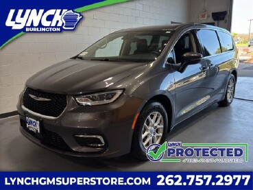 2023 Chrysler Pacifica in Burlington, WI 53105