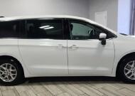 2023 Chrysler Pacifica in Cinnaminson, NJ 08077 - 18128888 6