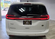 2023 Chrysler Pacifica in Cinnaminson, NJ 08077 - 18128888 4