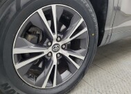 2019 Toyota Highlander in Gainesville, FL 32609 - 18129142 31