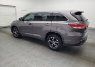 2019 Toyota Highlander in Gainesville, FL 32609 - 18129142 3