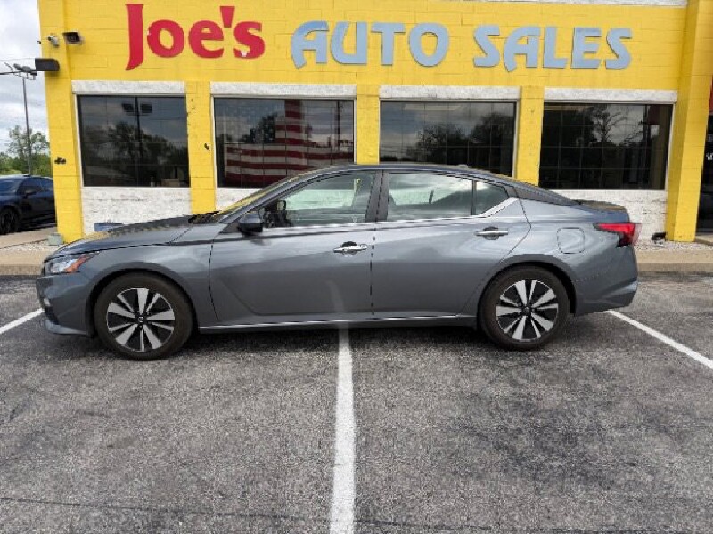 2022 Nissan Altima in Indianapolis, IN 46222-4002 - 18129430