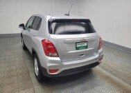 2020 Chevrolet Trax in Indianapolis, IN 46222 - 18129445 5