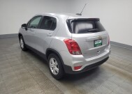 2020 Chevrolet Trax in Indianapolis, IN 46222 - 18129445 3