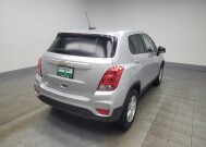 2020 Chevrolet Trax in Indianapolis, IN 46222 - 18129445 9