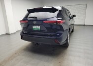 2021 Toyota Highlander in Taylor, MI 48180 - 18129755 7