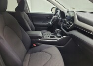 2021 Toyota Highlander in Taylor, MI 48180 - 18129755 21