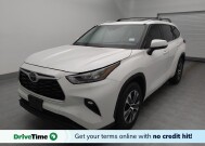 2020 Toyota Highlander in Wichita, KS 67207 - 18129863 1
