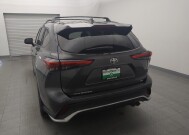 2022 Toyota Highlander in Baton Rouge, LA 70816 - 18129953 6
