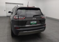 2019 Jeep Cherokee in Hialeah, FL 33014 - 18130624 6
