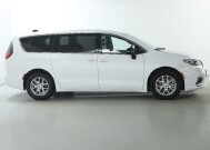 2024 Chrysler Pacifica in Bedford, OH 44146 - 18130802 11