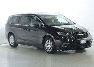 2024 Chrysler Pacifica in Bedford, OH 44146 - 18130803 9
