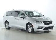 2023 Chrysler Pacifica in Bedford, OH 44146 - 18130806 9