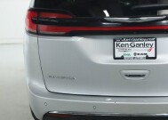 2023 Chrysler Pacifica in Bedford, OH 44146 - 18130806 40