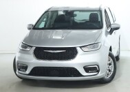 2023 Chrysler Pacifica in Bedford, OH 44146 - 18130806 3