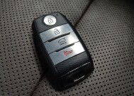 2019 Kia Sorento in Glendale, AZ 85301 - 18130961 32