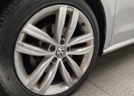 2019 Volkswagen Passat in Pensacola, FL 32505 - 18131055 31