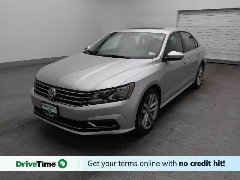 2019 Volkswagen Passat in Pensacola, FL 32505 - 18131055